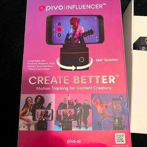 Pivo Influencer Motion Tracking Gadget